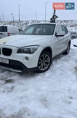BMW X1  2011