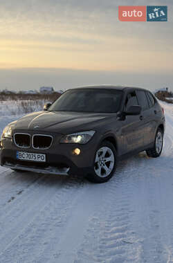 BMW X1  2011