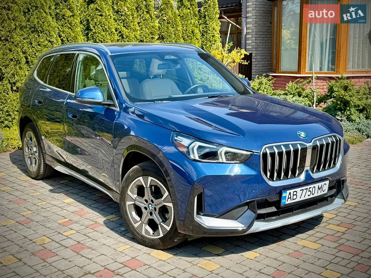 2024 BMW X1 - фото 1