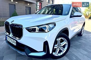 BMW X1  2024