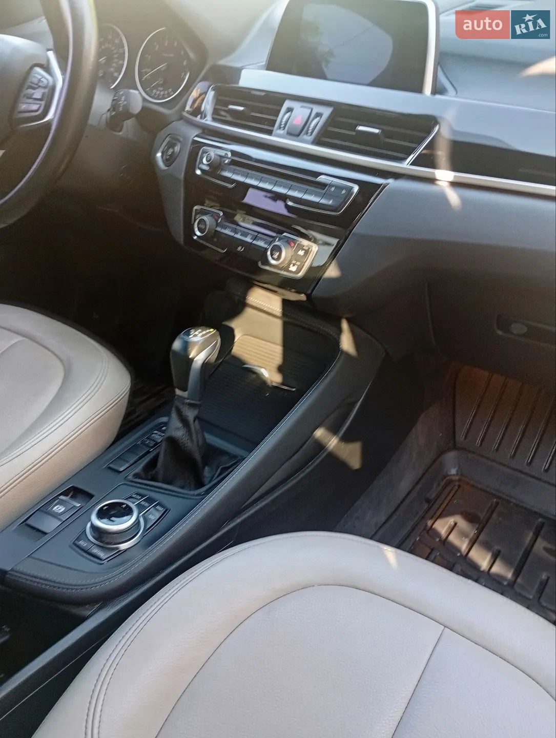 BMW X1 2017 VIN WBXHU7C36J5H44850 фото оголошення 5 з 35
