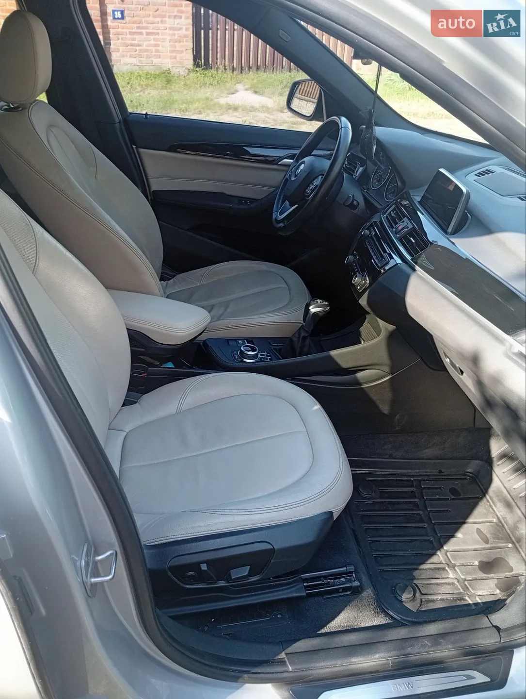 BMW X1 2017 VIN WBXHU7C36J5H44850 фото оголошення 6 з 35