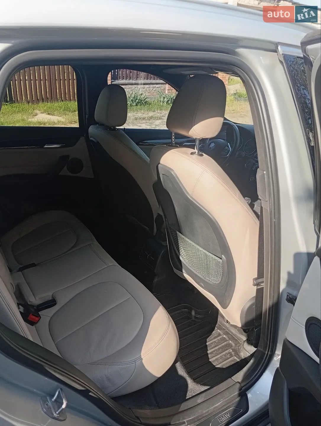 BMW X1 2017 VIN WBXHU7C36J5H44850 фото оголошення 12 з 35