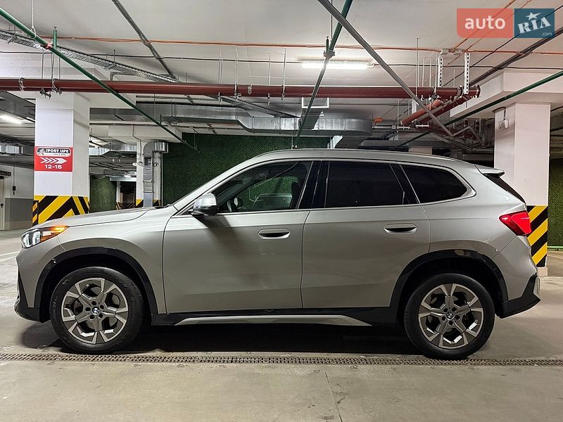 Внедорожник / Кроссовер BMW X1 2023 в Киеве