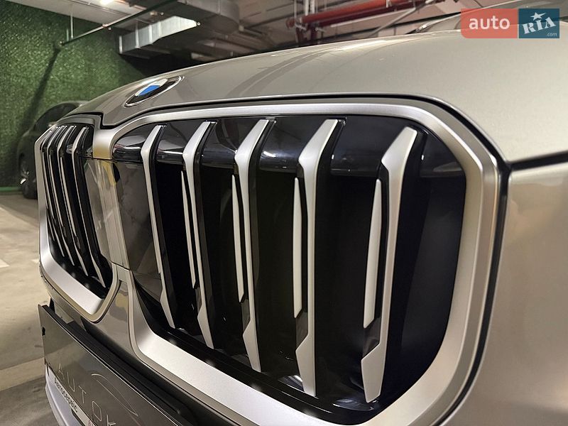 Внедорожник / Кроссовер BMW X1 2023 в Киеве