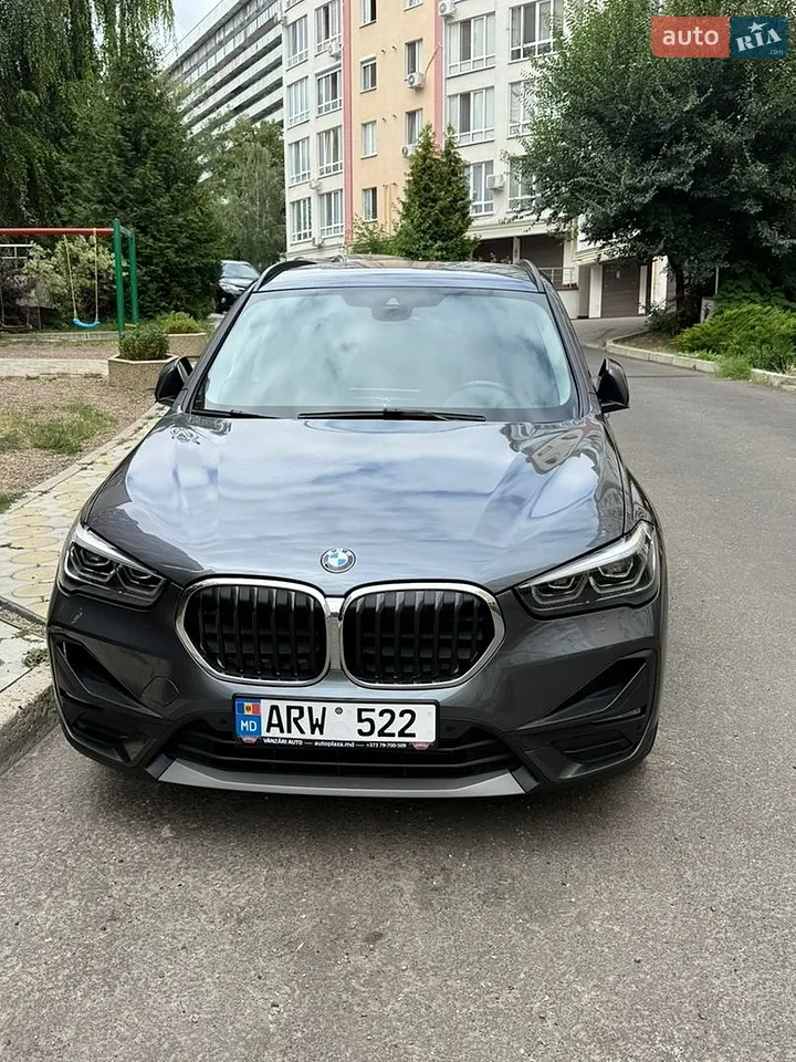 2021 BMW X1 - фото 1