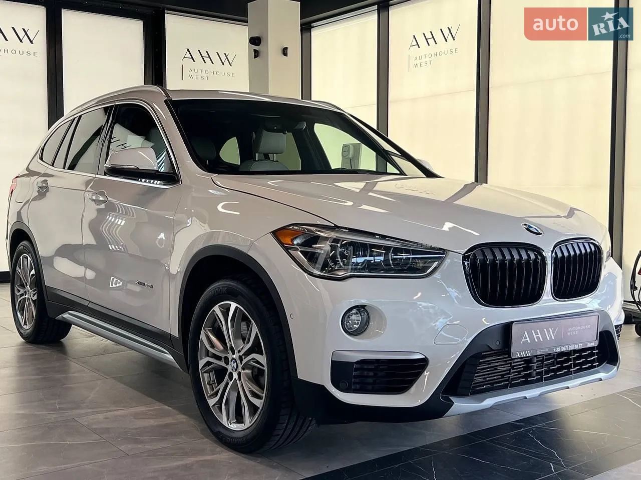 2016 BMW X1 - мініатюра 4