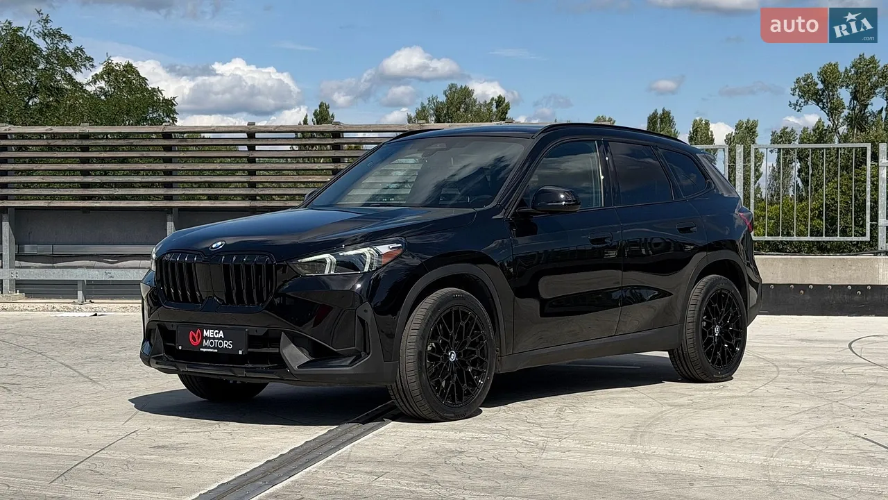2022 BMW X1 - фото 1