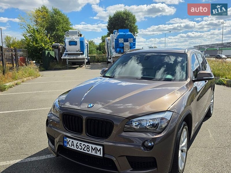 Внедорожник / Кроссовер BMW X1 2013 в Киеве