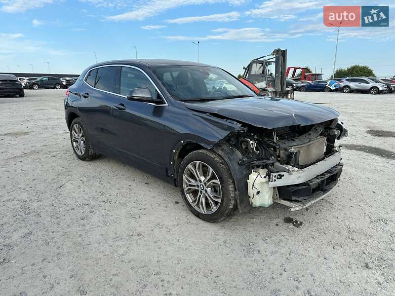 BMW X2