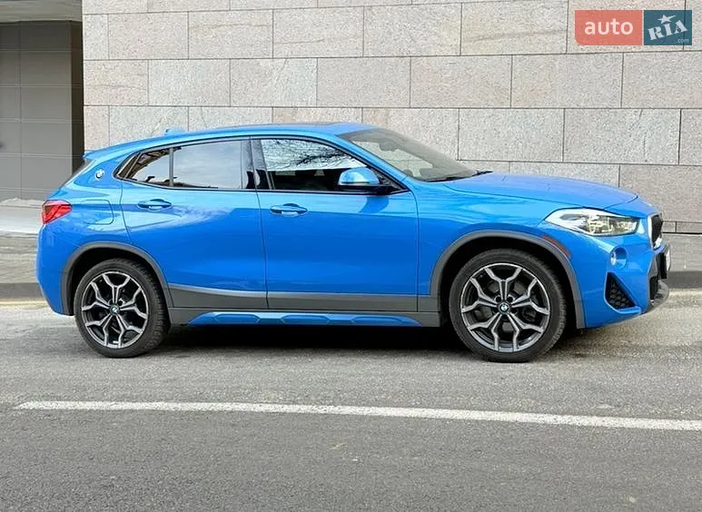 BMW X2