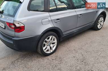 BMW X3  2004