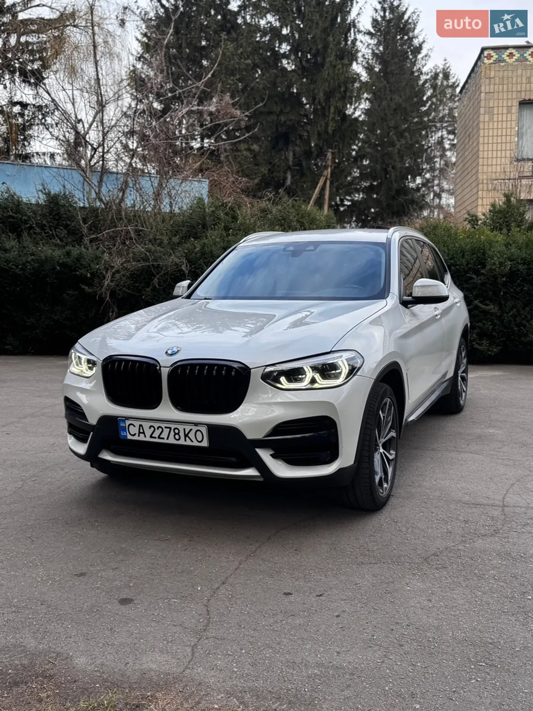 BMW X3 2018 VIN WBATX31040LC27733 фото оголошення 3 з 19