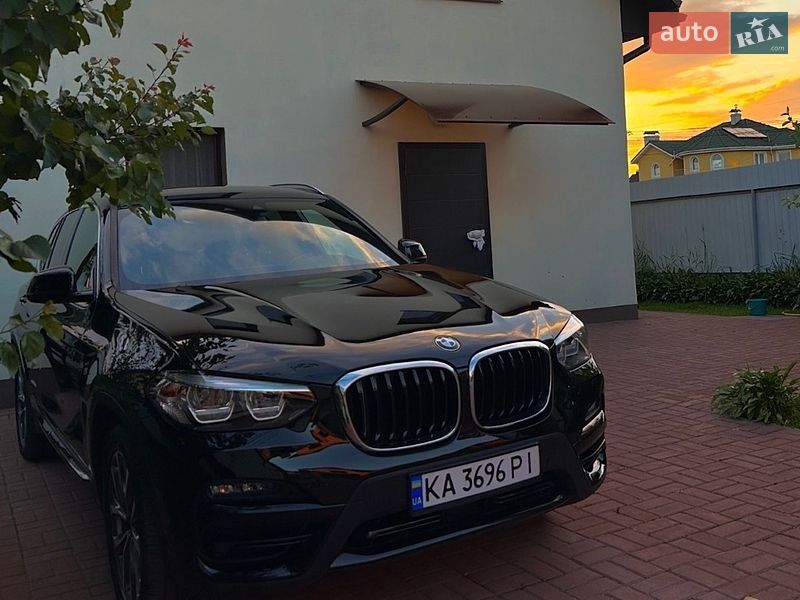 Внедорожник / Кроссовер BMW X3 2019 в Киеве