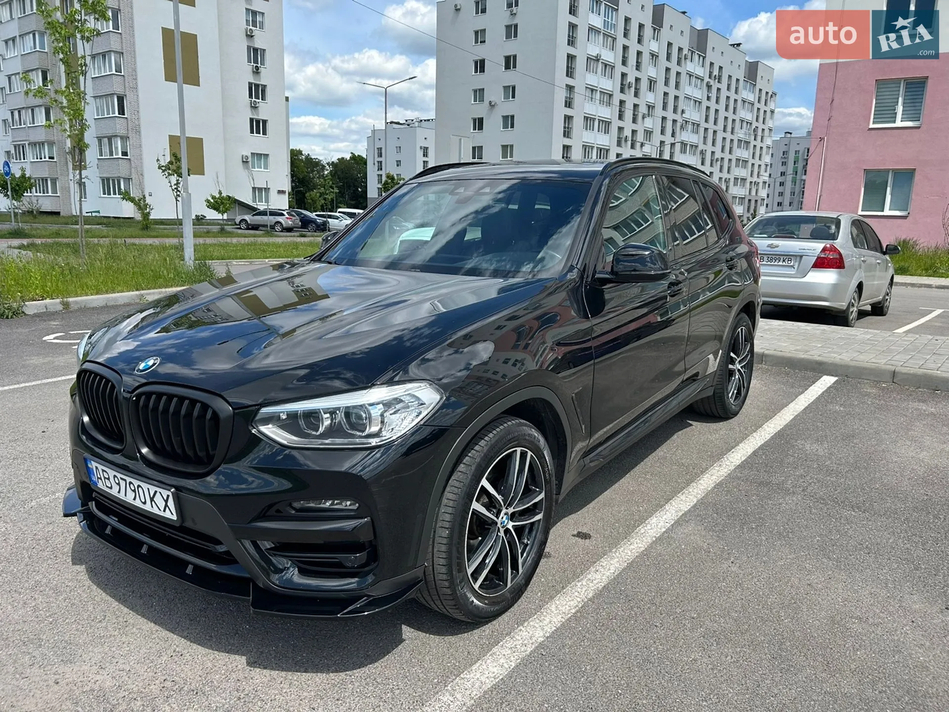 BMW X3 2019 VIN 5UXTY5C08L9B85141 фото оголошення 2 з 19