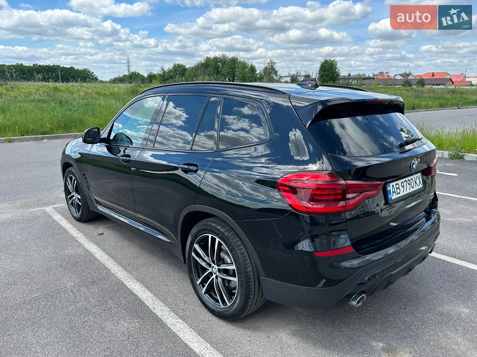 BMW X3 2019 VIN 5UXTY5C08L9B85141 фото оголошення 4 з 19