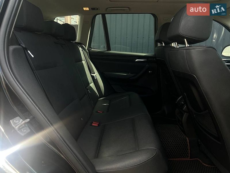Внедорожник / Кроссовер BMW X3 2014 в Киеве