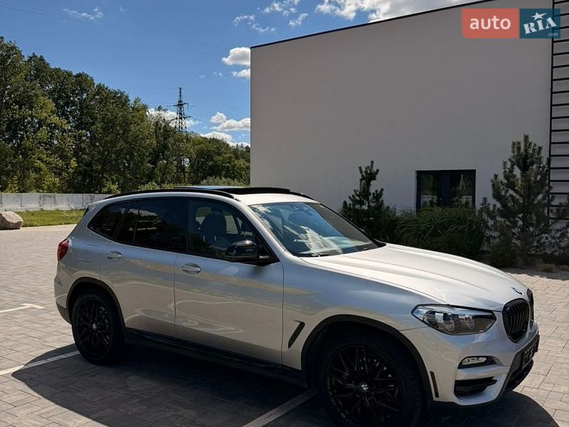 Внедорожник / Кроссовер BMW X3 2018 в Луцке
