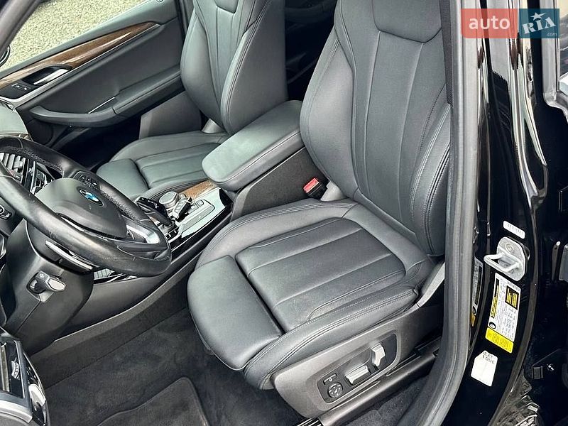 Внедорожник / Кроссовер BMW X3 2019 в Луцке