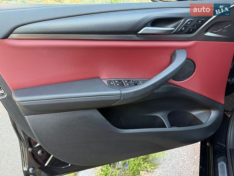 Внедорожник / Кроссовер BMW X4 2021 в Киеве