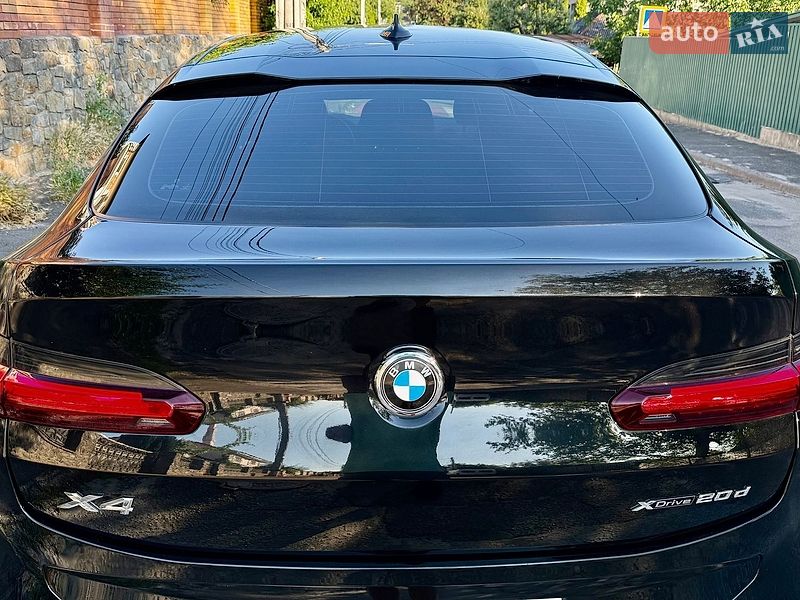 Внедорожник / Кроссовер BMW X4 2021 в Киеве