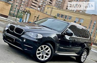 BMW X5 Official  2011