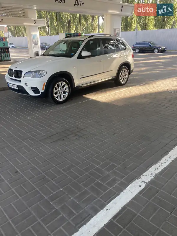 BMW X5 2011