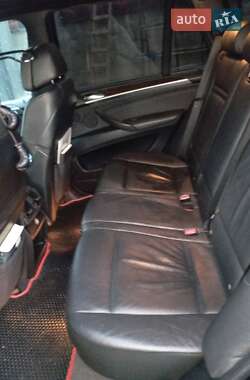 Внедорожник / Кроссовер BMW X5 2010 в Ровно