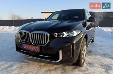 BMW X5  2023