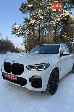 BMW X5  2021