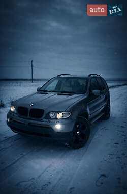 BMW X5  2004