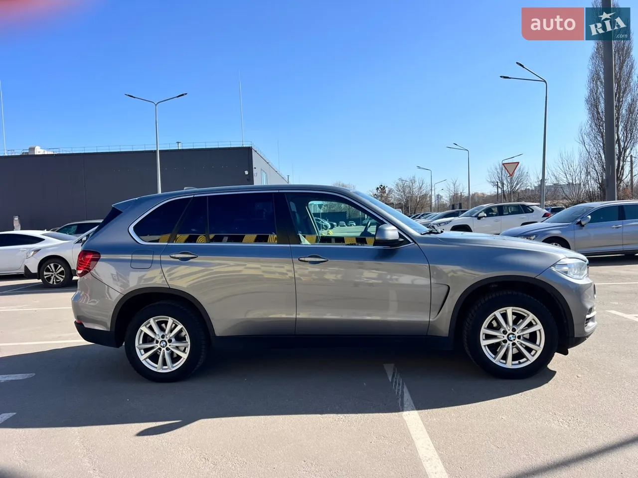 2016 BMW X5 - мініатюра 3