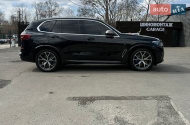 BMW X5  2019