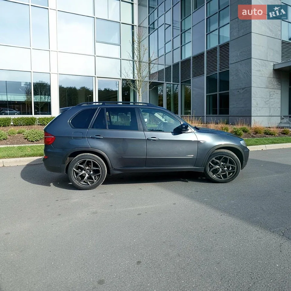 2011 BMW X5 - мініатюра 2