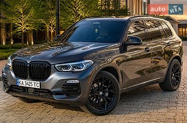 BMW X5  2019