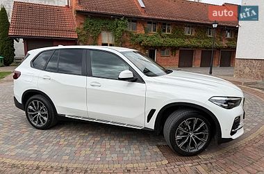 BMW X5  2021