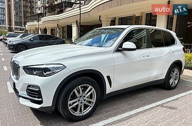 BMW X5  2021