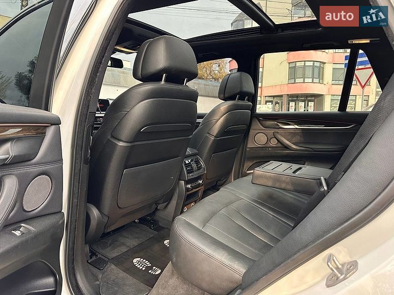 Внедорожник / Кроссовер BMW X5 2016 в Черновцах