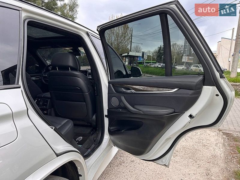 Внедорожник / Кроссовер BMW X5 2016 в Черновцах