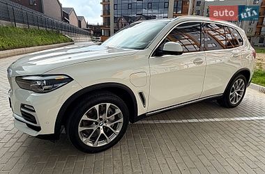 BMW X5  2021