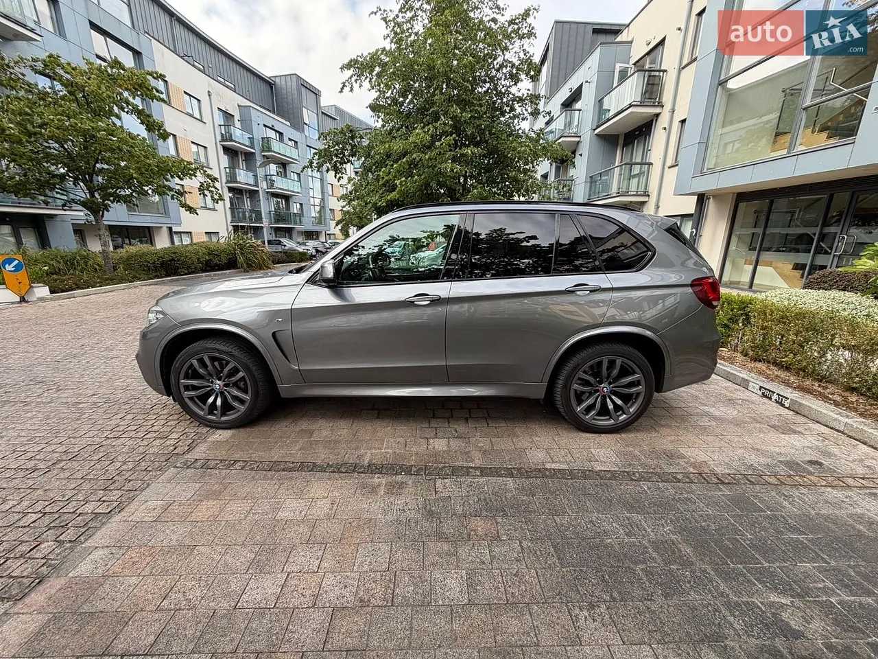 2017 BMW X5 - мініатюра 3