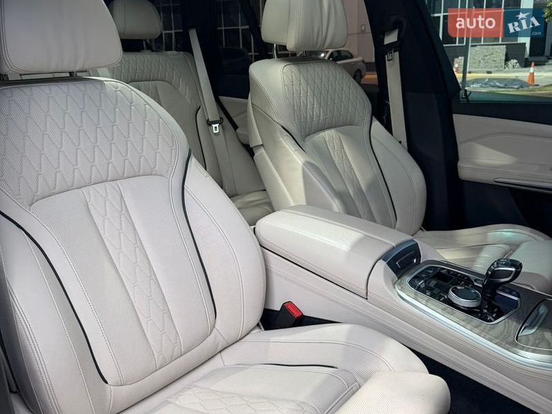 Внедорожник / Кроссовер BMW X5 2020 в Киеве