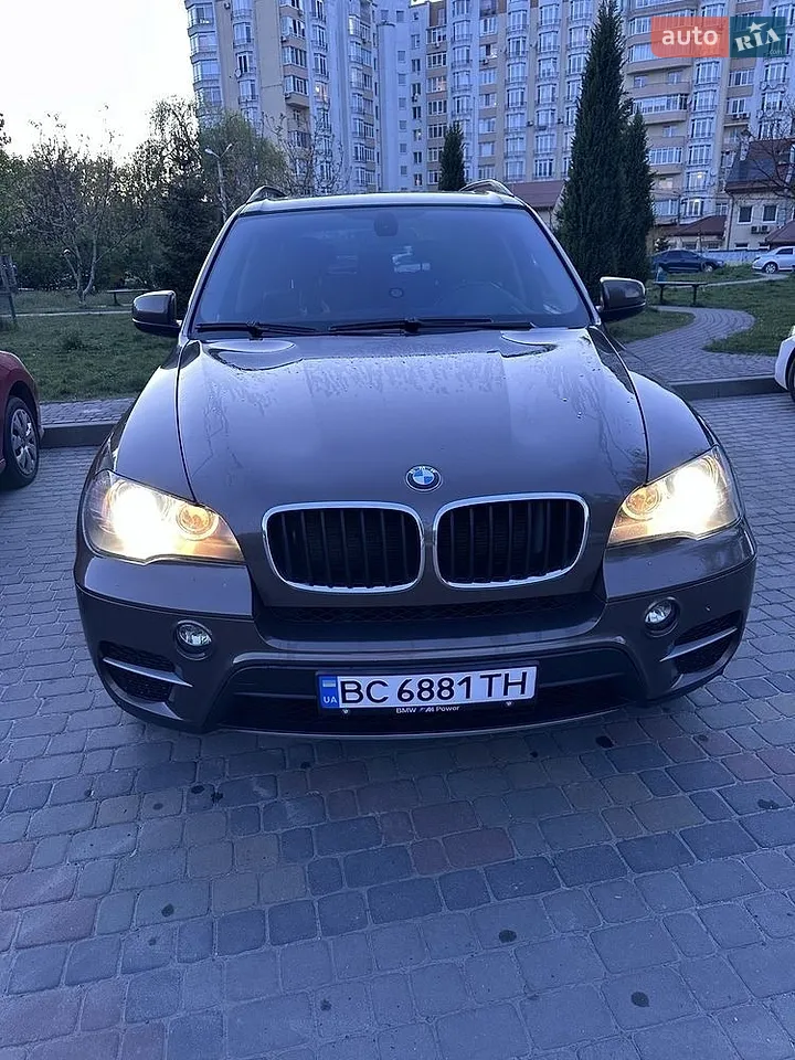 2011 BMW X5 - мініатюра 2