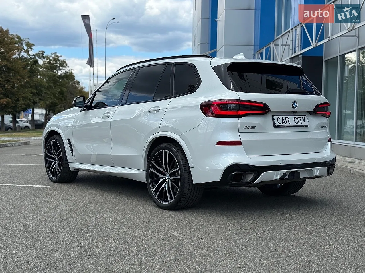 2023 BMW X5 - мініатюра 3