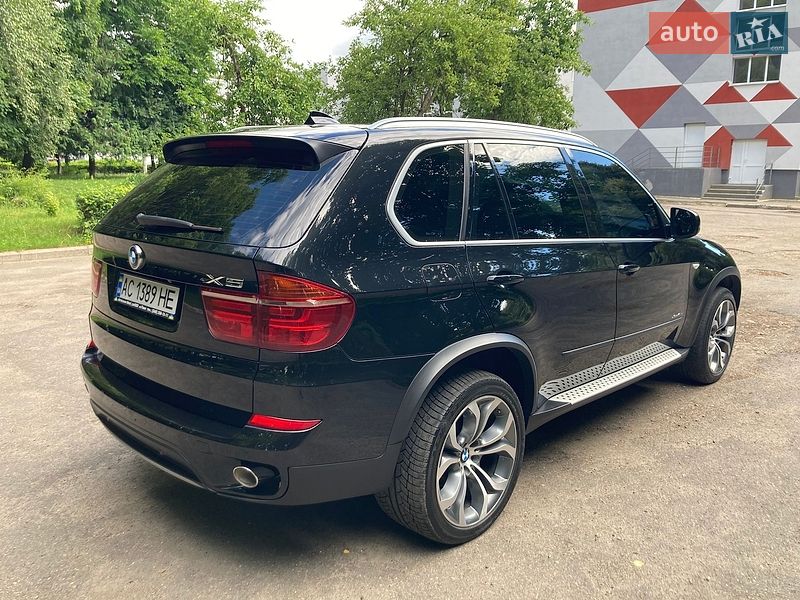 Внедорожник / Кроссовер BMW X5 2010 в Луцке