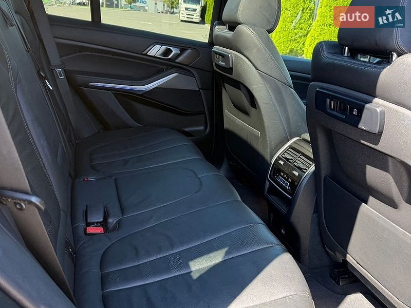 Внедорожник / Кроссовер BMW X5 2019 в Тернополе
