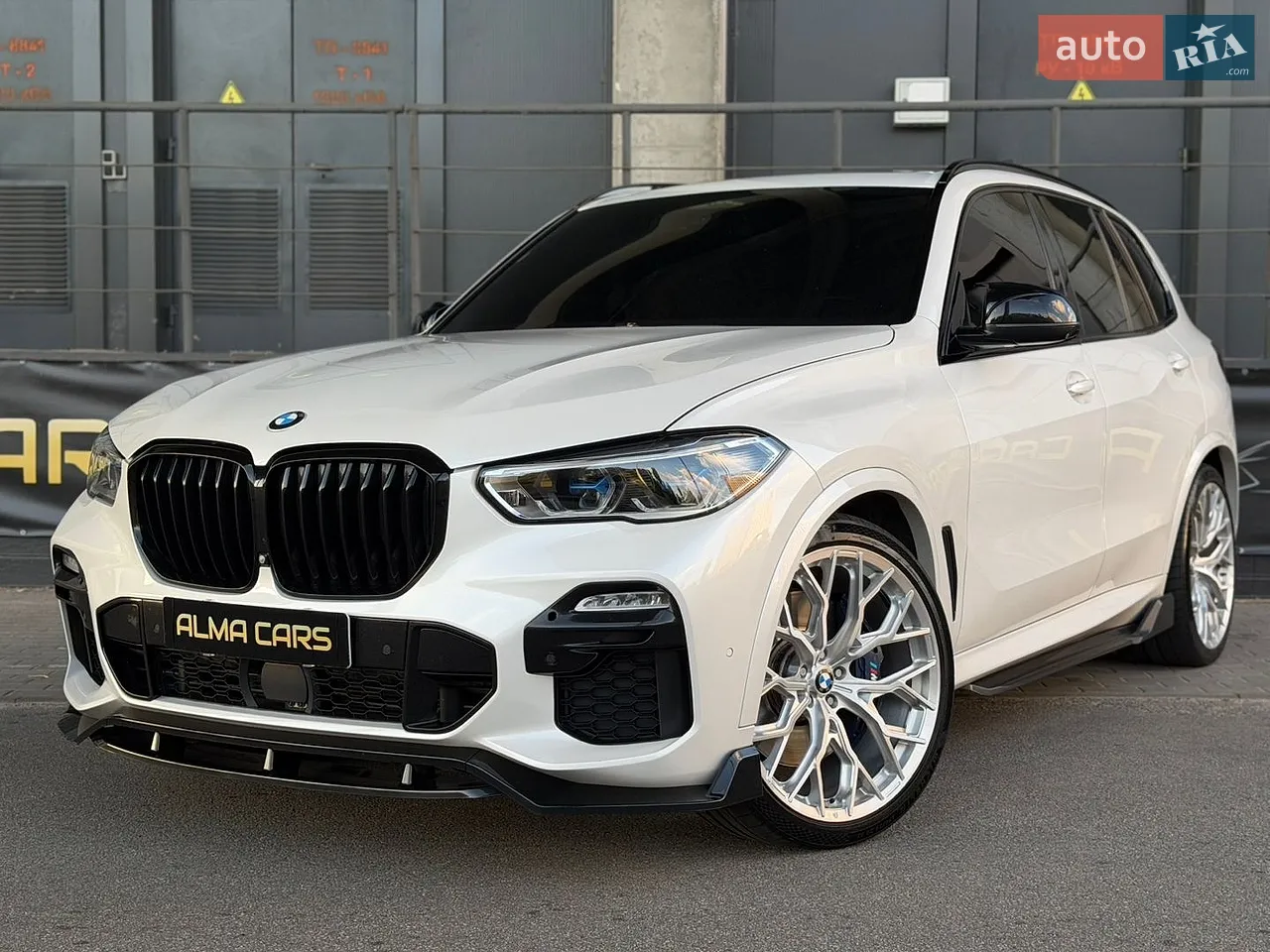 2019 BMW X5 - фото 1