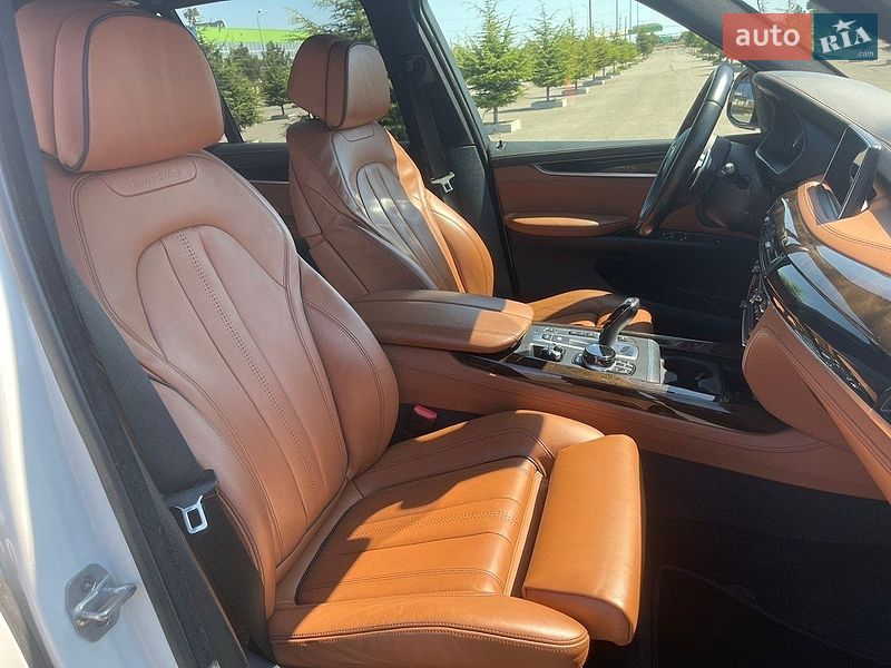 Внедорожник / Кроссовер BMW X5 2017 в Одессе