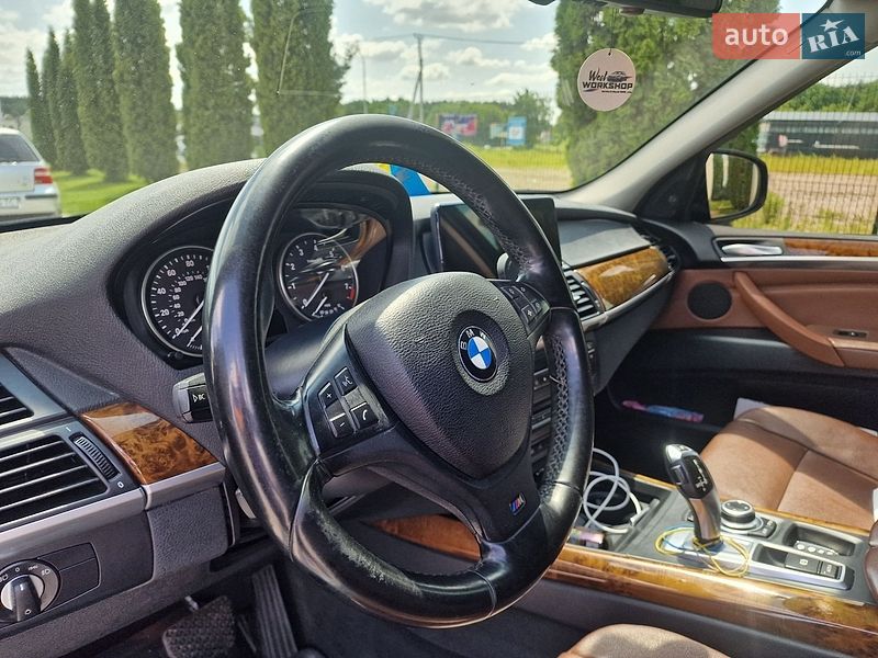 Внедорожник / Кроссовер BMW X5 2010 в Львове