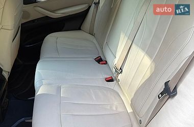 Позашляховик / Кросовер BMW X5 2015 в Чернівцях